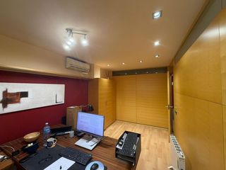 Location Bureau à Can Roca. Alquiler oficina castelldefels