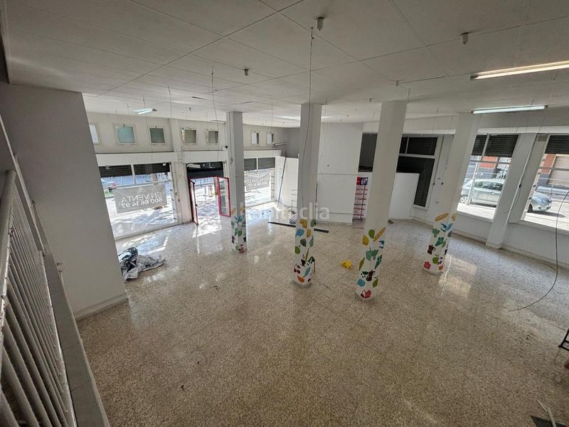 Foto 14d44aab-7a39-404b-9222-cd1e802b1876. Local comercial a La Roureda Viladecans