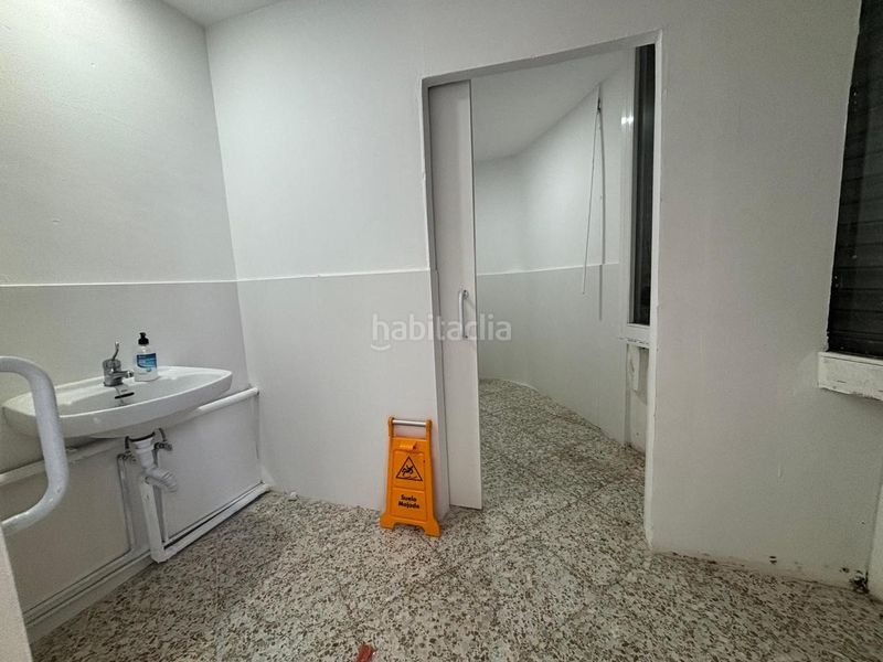 Foto 7734c651-f59c-4382-8e4e-be75c0e3842c. Local comercial a La Roureda Viladecans
