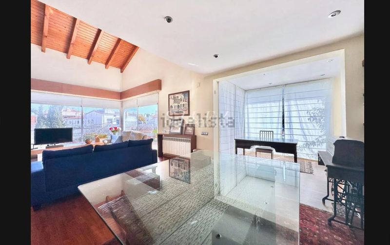 Foto a434b983-7497-4e8b-8762-545957466fd4. Casa amb calefacció aparcament a Montmar Castelldefels