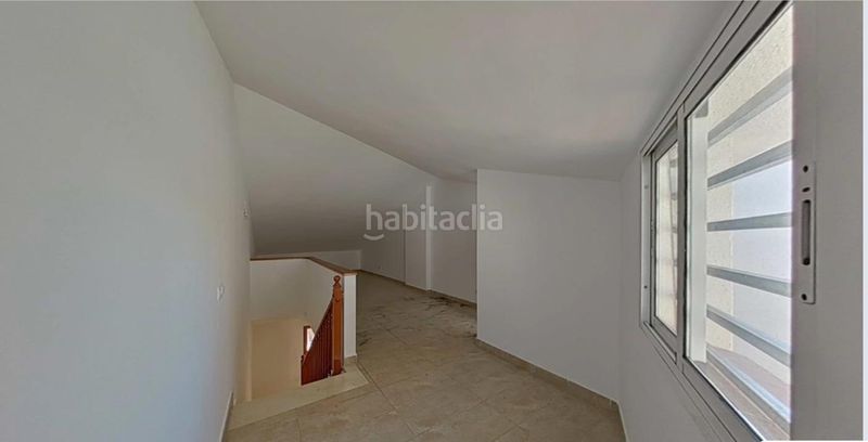 Foto be23b02e-148f-4d76-bd80-eb4e4df6dcd6. Casa amb aparcament a Passeig Maragall Gavà