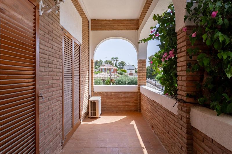 Foto bc8625d5-484c-4e3f-81ad-4f9a3b3c8e15. Casa con parcheggio piscina in Els Masos - Els Garrofers Coma-ruga