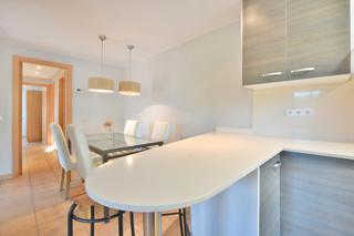 Chalet à Vacarisses. Casa con terreno de 7 hab. 2 cocinas 2 comedores 3 baños piscina