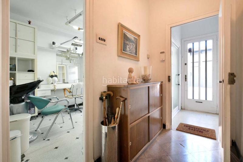 Foto 1eb3eb56-cc10-4d64-b060-3dd75b89d029. Casa adossada a carrer de l'infant martí 57 a Ca n'Aurell Terrassa