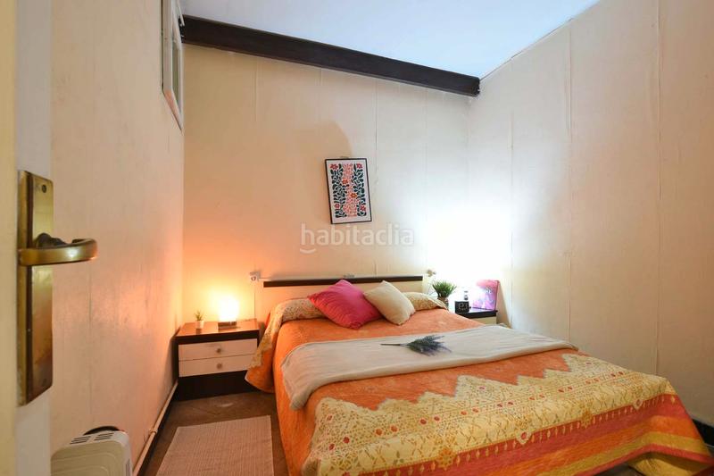 Foto 6249672f-9247-44d8-9e22-575e636d2bc4. Casa adossada a carrer de l'infant martí 57 a Ca n'Aurell Terrassa