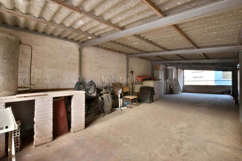 Foto 7d3221f6-9361-4afb-b91f-a231717195d4. Casa adossada a carrer de l'infant martí 57 a Ca n'Aurell Terrassa