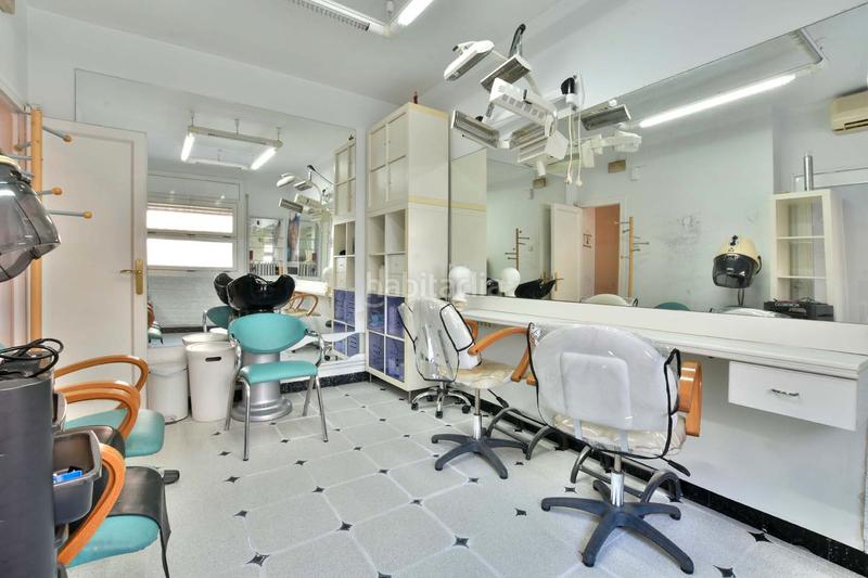 Foto adb23771-bd30-4ac4-8c54-9c98f02f3841. Casa adossada a carrer de l'infant martí 57 a Ca n'Aurell Terrassa