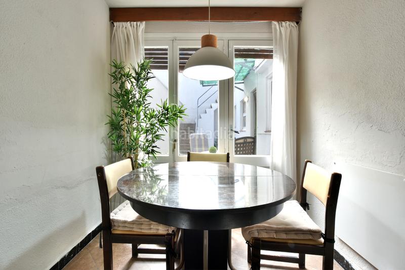 Foto d822ffa7-2a87-41b9-b4c6-8725b9574b98. Casa adossada a carrer de l'infant martí 57 a Ca n'Aurell Terrassa