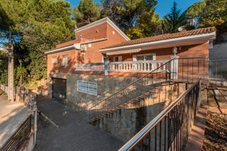 Chalet à Passeig de les Oliveres 32