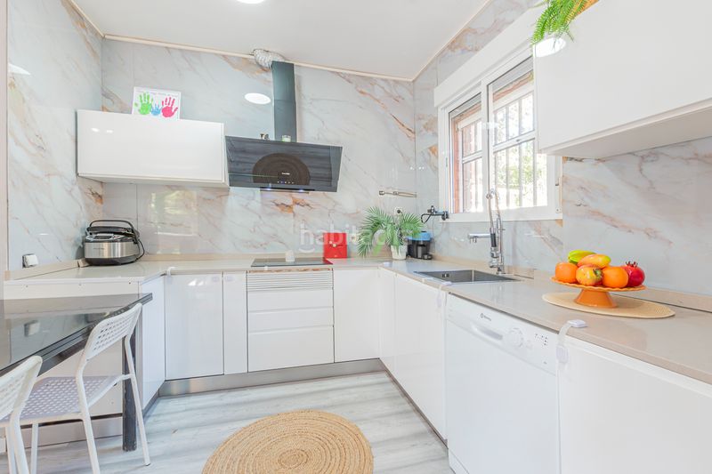 Foto 9c6adde8-9a07-47d2-8036-58e056f0eccd. Casa amb calefacció aparcament a Vacarisses