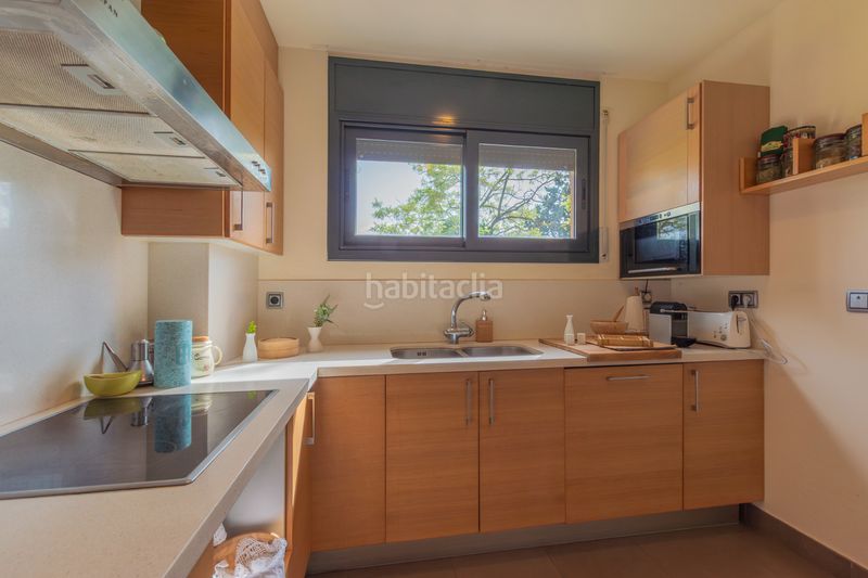 Foto a11191be-ba82-430a-a114-d6c97358b4e2. Casa aparellada amb calefacció aparcament a Rellinars