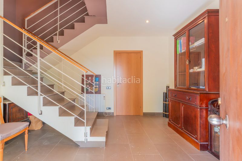 Foto babcb5c6-3700-4d91-a306-f7dbcf836d5b. Casa aparellada amb calefacció aparcament a Rellinars