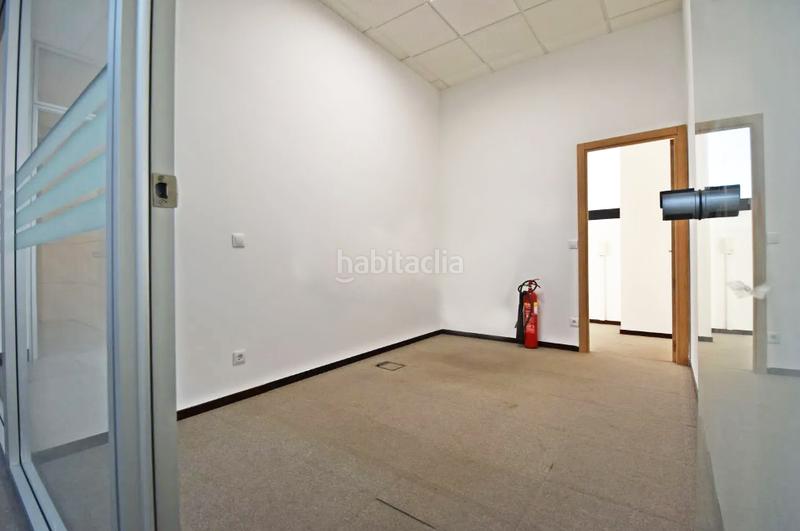 Foto 139ec43f-0d95-49f4-9f44-875dd47bd614. Oficina en calle poeta josé hierro 21 oficina de 253m2, en edificio eboli, en Pinto