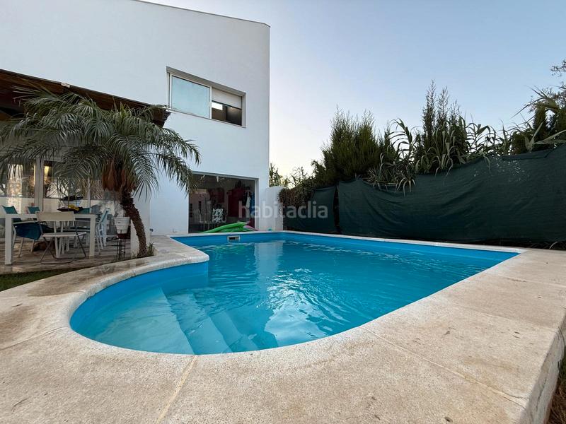 Foto c0f6b18e-9aa7-43d3-8199-5c29c31f9763. Xalet a Barrios (Los)