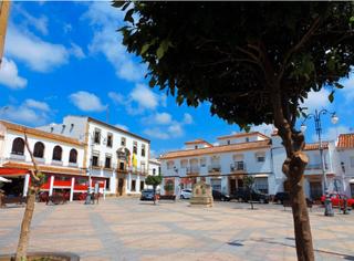 Casa  Plaza de la iglesia. ¡venta exclusiva!