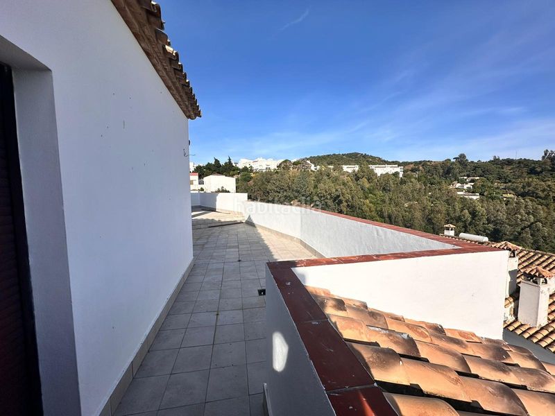 Foto bcf9033b-e55f-40e2-94ca-cd1f26ee6a57. Àtic amb xemeneia a Alcalá de los Gazules