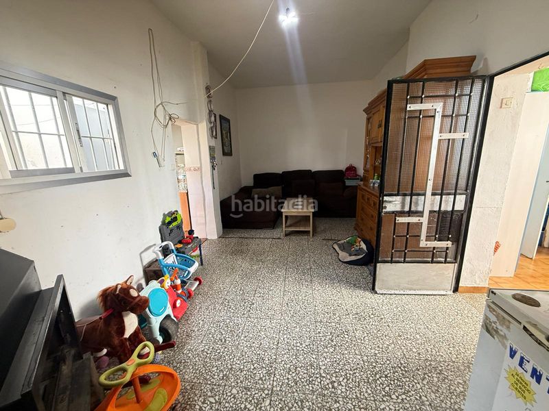 Foto c299c2a6-5afc-4fea-8e0d-53744a8405a5. Casa adosada en Taraguilla-Estación San Roque