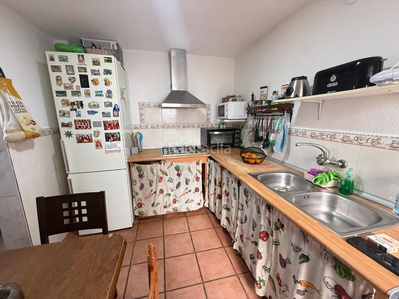 Foto d594e4f1-42b6-4c00-825d-749312608304. Casa adossada a Taraguilla-Estación San Roque