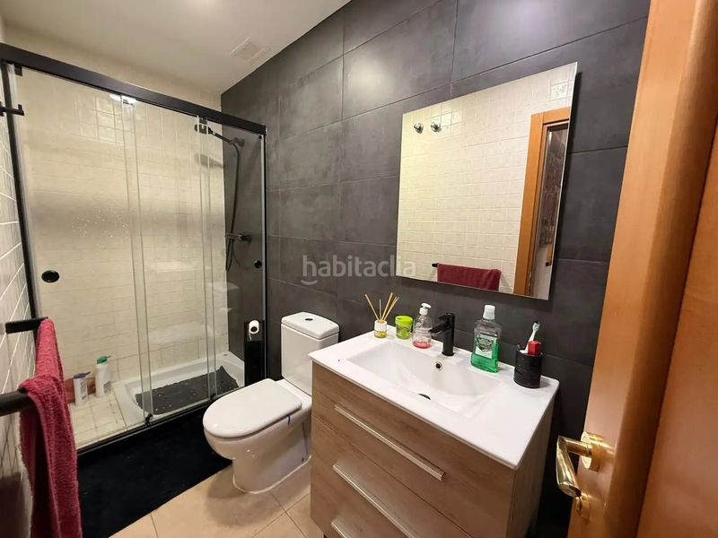 Foto abf35208-b50a-4a23-8edb-a159f22bce71. Pis a Manilva pueblo Manilva