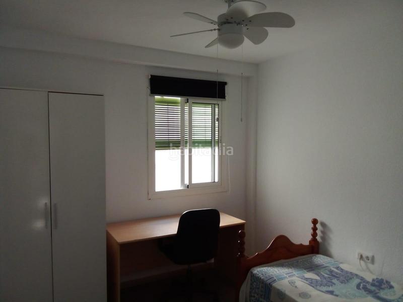 Foto 3afce368-b364-4b87-80d8-167a41dd38c2. Miete etagenwohnung in Ciudad Jardín - Tagarete - El Zapillo Almería