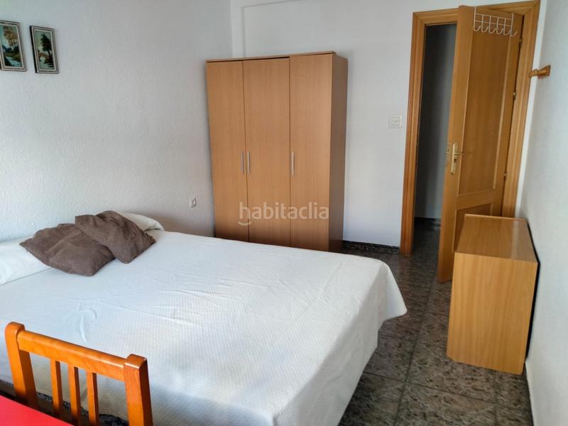 Foto 03d24978-d46b-47fd-9049-93b50015d8bd. Lloguer pis a calle poeta durban 50 a Ciudad Jardín - Tagarete - El Zapillo Almería