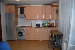 Rent Flat in Ciudad Jardín - Tagarete - El Zapillo. Estudio para estudiantes