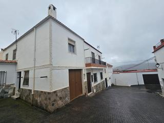 Casa a Eras 16. Casa centrica de pueblo