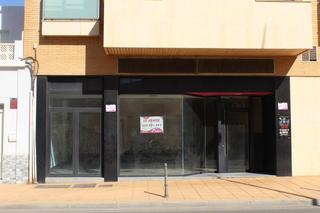 Business premise in La Cañada de San Urbano. Oportunidad única local comercial de 310 m listo para entrar, co