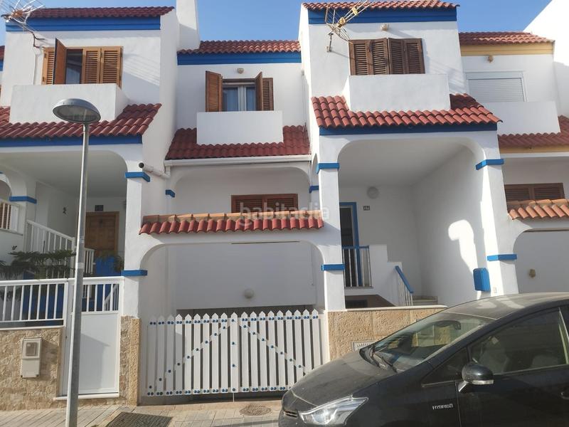 Foto a3fae3d3-7f5e-498c-9f78-146fcda4c1af. Alquiler casa alquiler estudiantes dúplex en costacabana, . cerca universidad y mar. en Almería