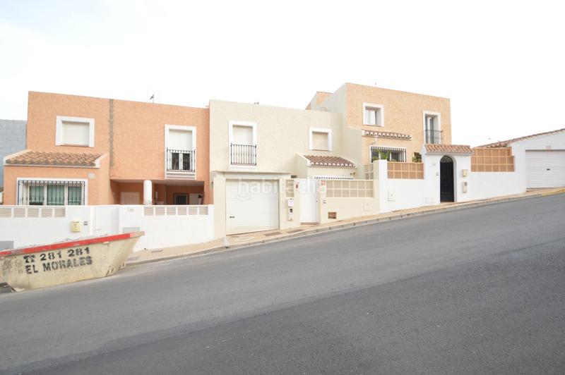 Foto 18086539-8509-48fb-bd46-74d42f482553. Casa a schiera in La Envía Vícar