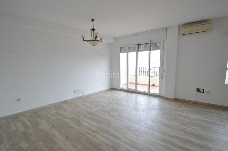 Foto 8ea902f7-ad7a-44bd-95d2-5a3292f081d7. Casa adosada en La Envía Vícar