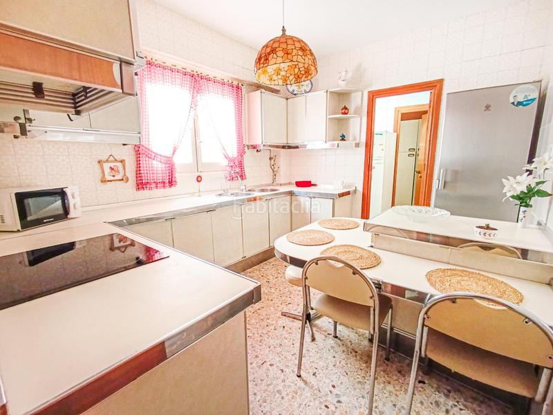 Foto 152fa81c-0609-4764-a5d7-950e099d0073. Alquiler piso alquiler de vivienda para estudiantes 4 dormitorios en Almería