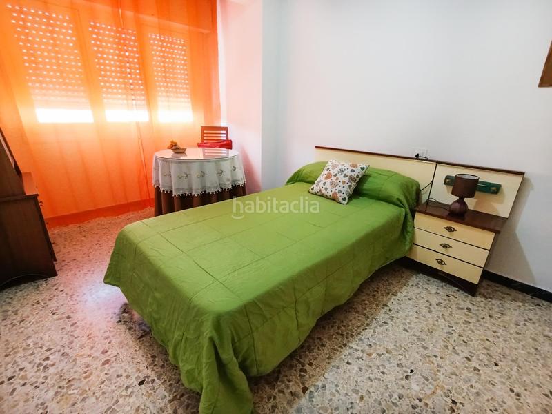 Foto 33b1c49b-ffd5-4ee4-ac7d-75f23be734ed. Alquiler piso alquiler de vivienda para estudiantes 4 dormitorios en Almería