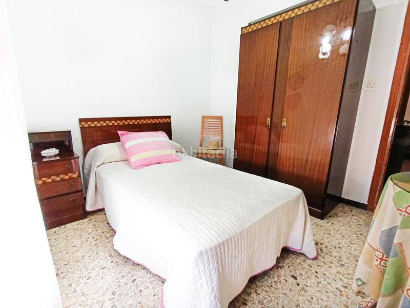 Foto 57ffec2d-d080-4796-b462-a0e11f5e7ad4. Alquiler piso alquiler de vivienda para estudiantes 4 dormitorios en Almería
