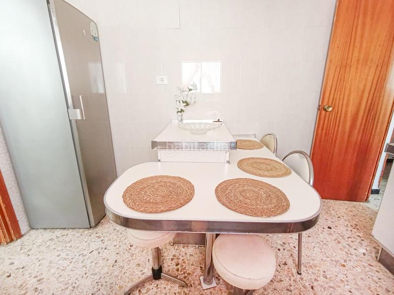 Foto b5d131e8-30d8-47da-876b-bf59149486ad. Alquiler piso alquiler de vivienda para estudiantes 4 dormitorios en Almería