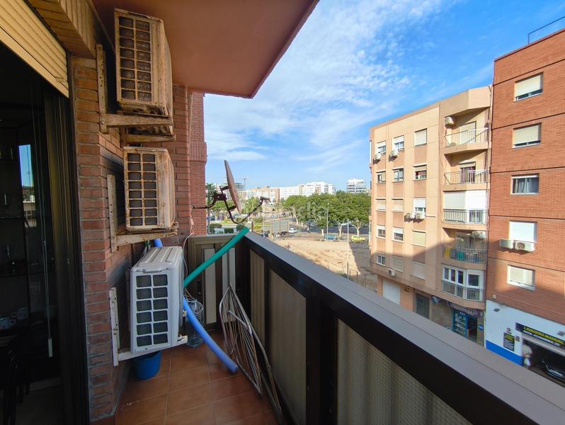 Foto fc352e67-ea6b-4eec-9331-9aa12b4f546c. Miete etagenwohnung in Ciudad Jardín - Tagarete - El Zapillo Almería