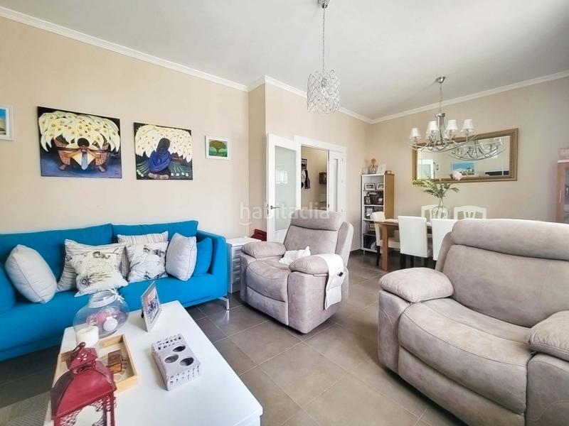 Foto 3606aa50-f9a8-4e3e-aeb1-1669c70767c9. Casa amb aparcament a Íllora