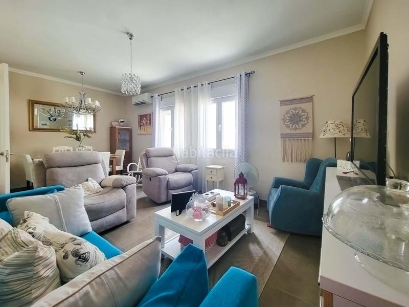 Foto fec2f4cd-17ef-4c7f-8ab9-892c330582d3. Casa amb aparcament a Íllora