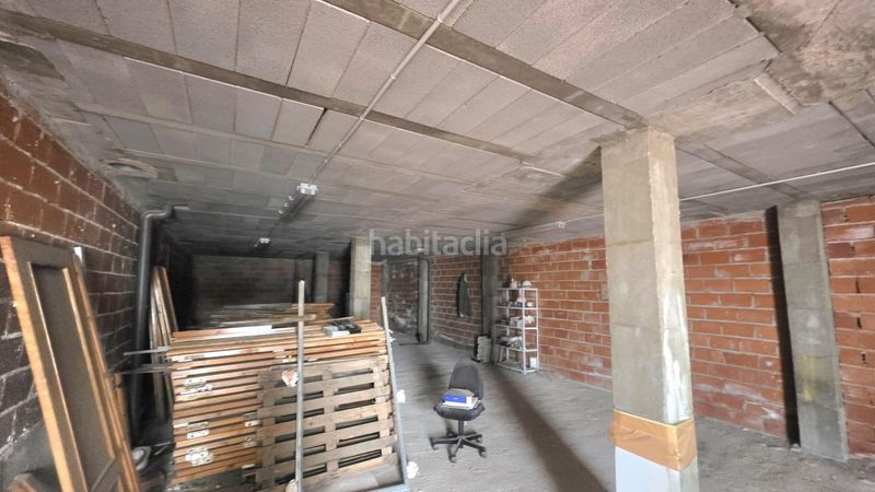 Foto 7c8eeaa7-46b2-4bb8-9993-dbc204fc7abf. Local comercial a calle mahón 7 a Fondón