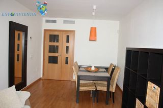 Rent Flat in El Ingenio. Excelente piso de alquiler