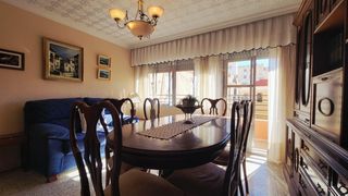 Pis  Masnou. Amplio piso en el coraz�n de almer�a  oportunidad �nica