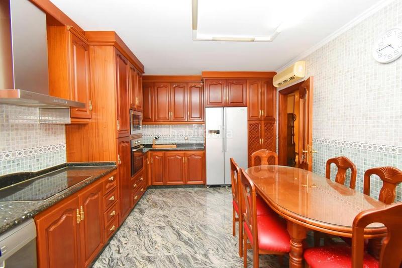 Foto 142f771a-e950-4e63-8465-e88985eb1aea. Maison avec parking dans Adra