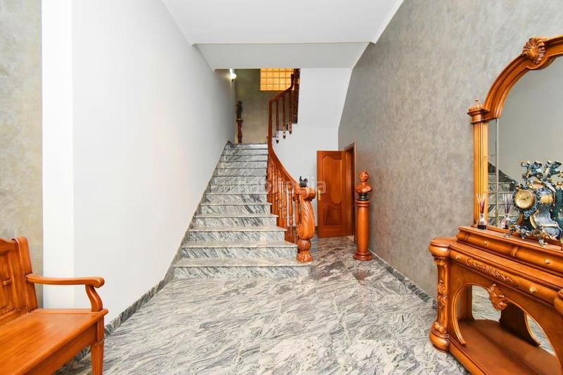 Foto cfc61b28-b98a-4f89-991a-efb9a7547940. Maison avec parking dans Adra