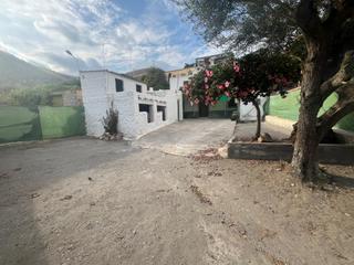 Casa in Adra. Magnifica casa con terreno en la alquería
