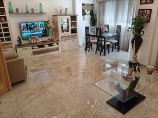 Pis a Adra. Gran piso junto a la playa en adra