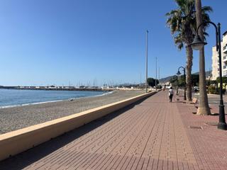 Pis a Adra. Bonito piso en playa de san nicolas adra