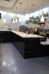 Geschäftsraum in Adra. Local centrico a la venta ideal como cafeteria.