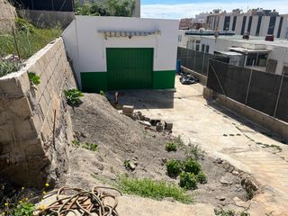 Parking voiture à Adra. Bonito almacen en planta baja ideal para hacerlo vivienda