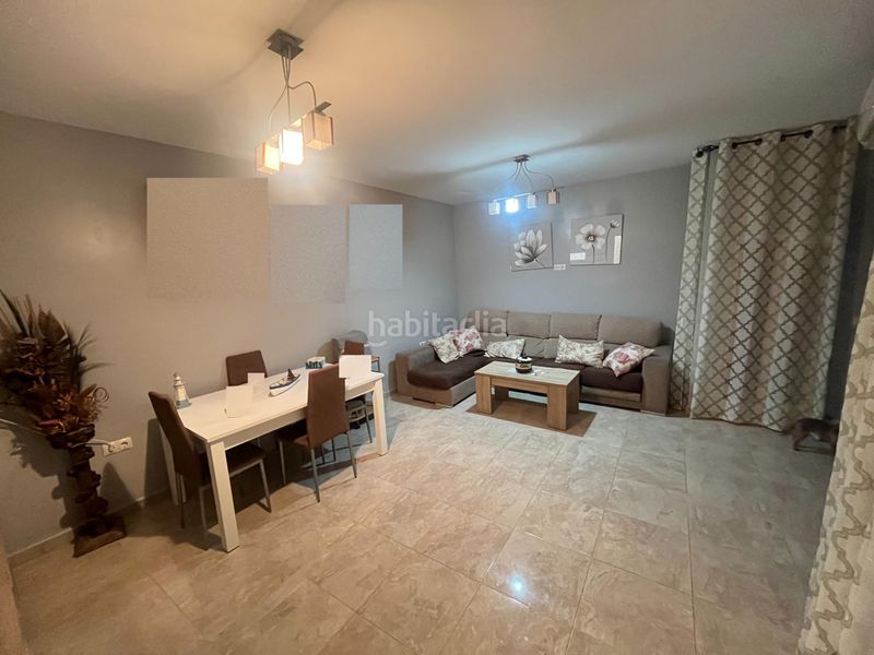 Foto c3e23793-2ebe-4f9f-8bcf-c9a3e1da419f. Casa a Adra