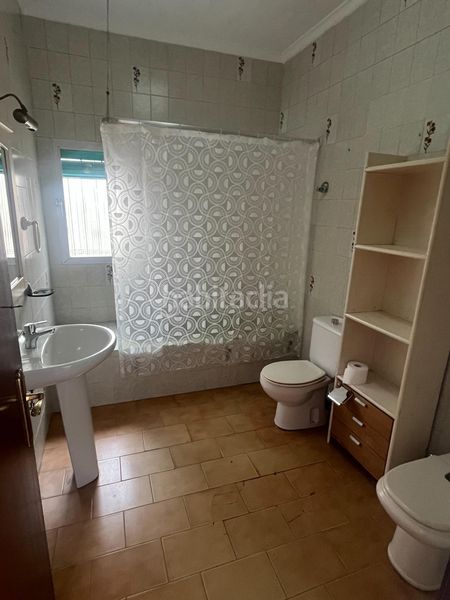 Foto 437cd98b-c726-40a8-bf0b-9df7dc9457c5. Casa a Adra